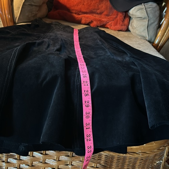 #112 Vintage suede suit - Picture 13 of 16